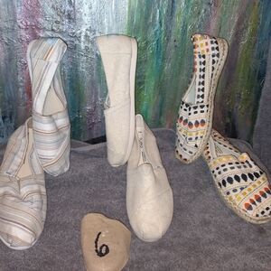 Toms Cream Espadrilles with Versatile Style
